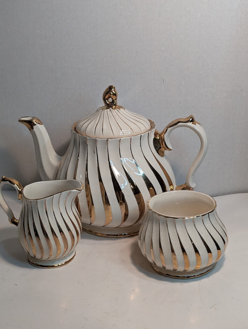 Sadler Teapot Creamer Sugar Bowl Set England White Gold Swirl